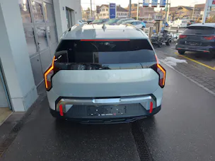 Kia EV3 81 kWh Earth+