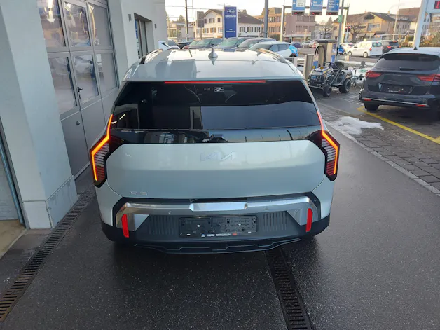 Kia EV3 81 kWh Earth+