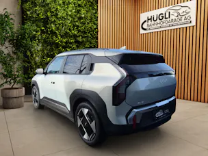 Kia EV3 81 kWh Earth+