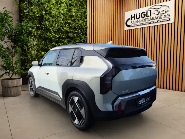 Kia EV3 81 kWh Earth+