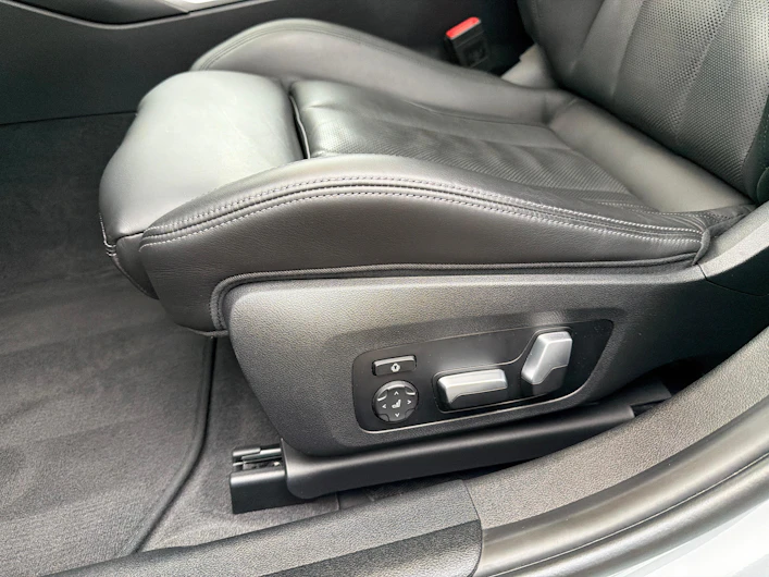 Fahrzeugbild BMW 3 SERIES