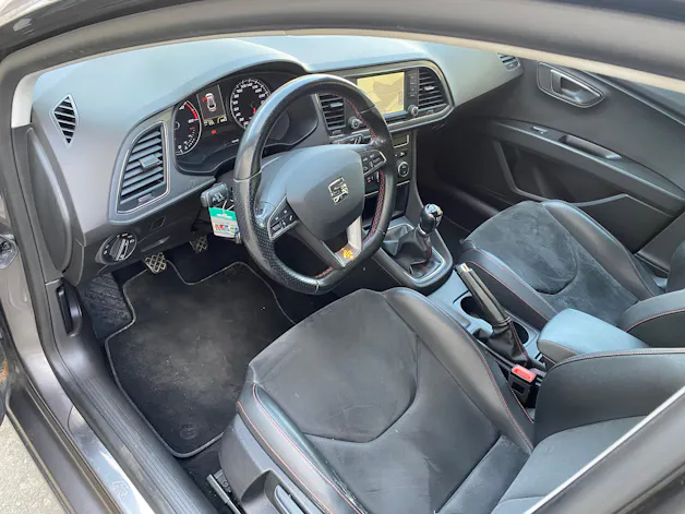 SEAT Leon ST 2.0 TDI Swiss FR 4Drive
