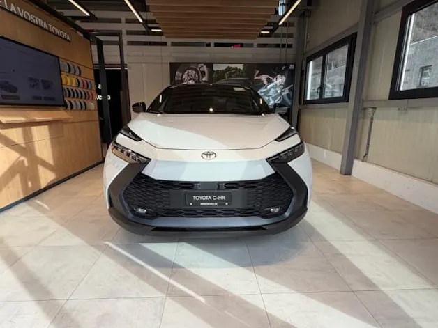Toyota C-HR 2.0 PHEV Swiss Edition