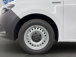 https://vehicle.imgix.net/4197324/476f741e-21bd-4255-b886-0686c211654c.jpg