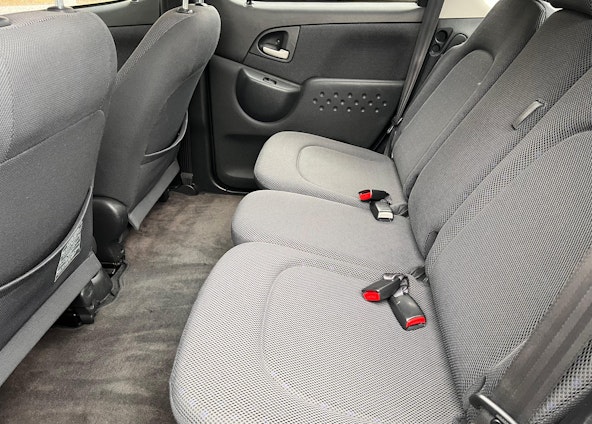 Vehicle image 10 Vehicle image 10