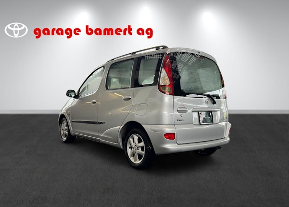 Vehicle image 3 Vehicle image 3