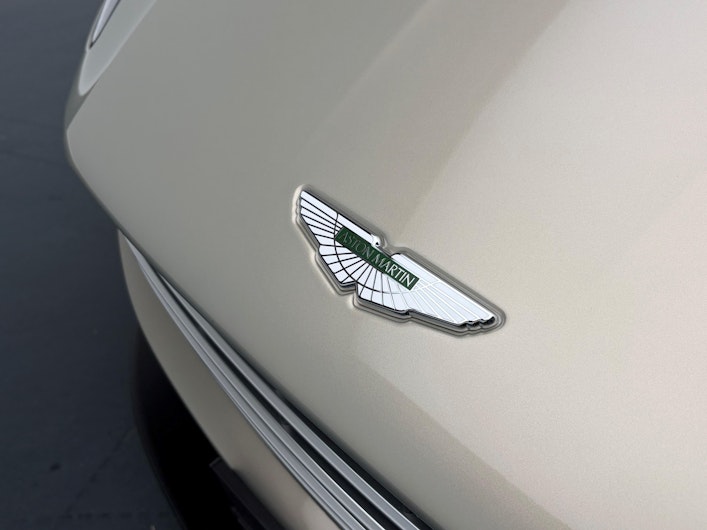 Fahrzeugbild ASTON MARTIN DB11