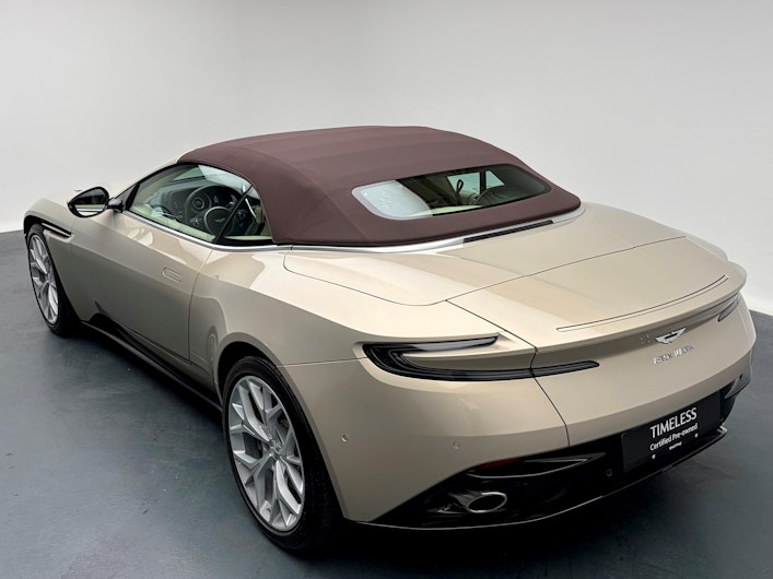 Fahrzeugbild ASTON MARTIN DB11