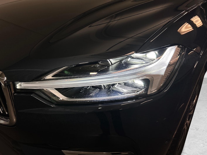 immagine del veicolo VOLVO XC60