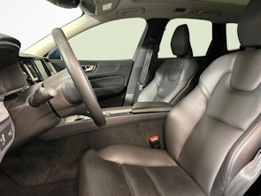 Fahrzeugbild VOLVO XC60 2.0 B5 MH Inscription AWD