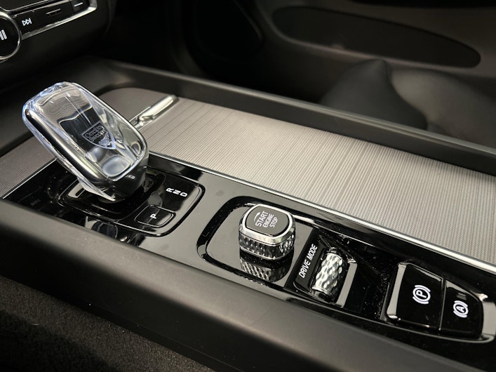 immagine del veicolo VOLVO XC60