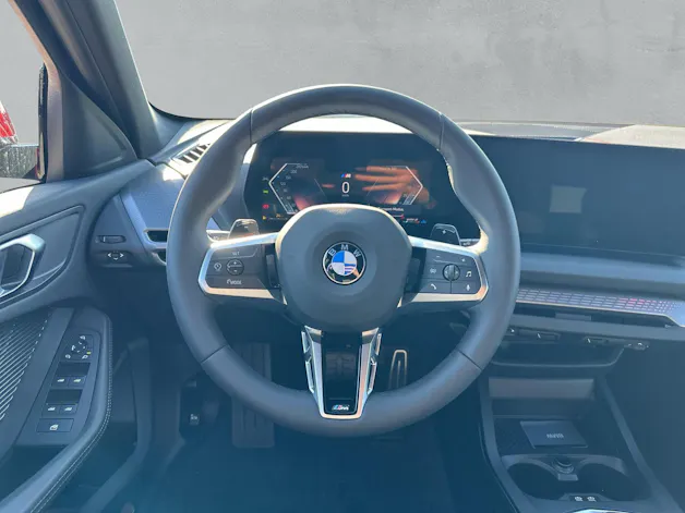 BMW 116 M Sport Fire Red (CH) 📍