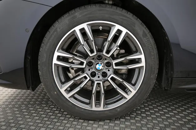 BMW 520d xDrive Touring