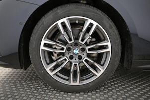 Vehicle image BMW 520d xDrive Touring