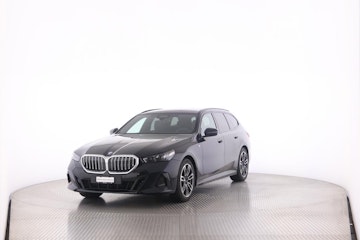 Vehicle image BMW 520d xDrive Touring Vehicle image BMW 520d xDrive Touring