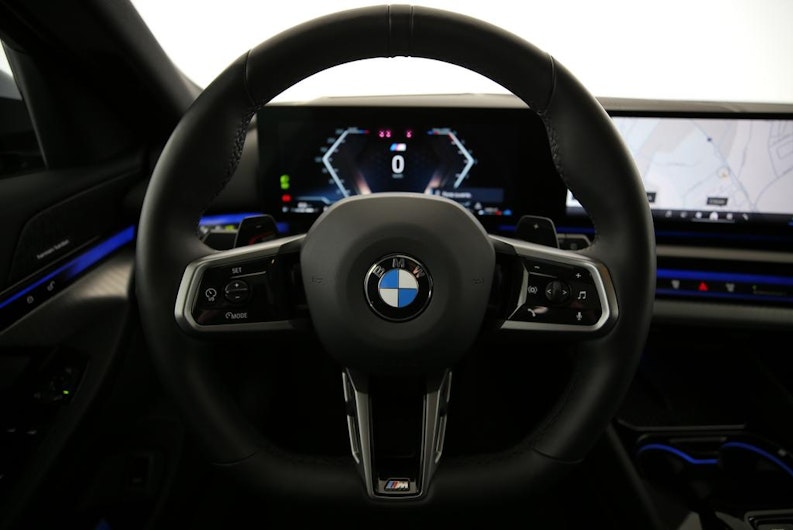 Vehicle image BMW 5 SERIES