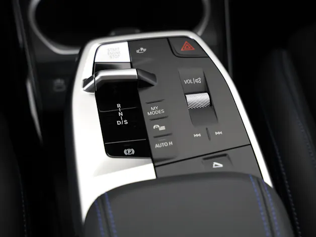 BMW X2 20d xDrive paddles