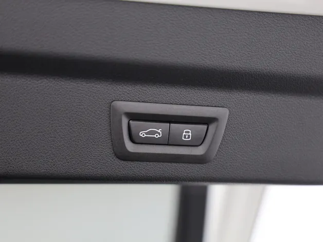 BMW X2 20d xDrive paddles