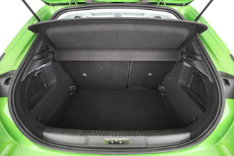 https://vehicle.imgix.net/4197506/6a202c8f-94dc-4fa2-8d7b-fde0cd2e6493.jpg
