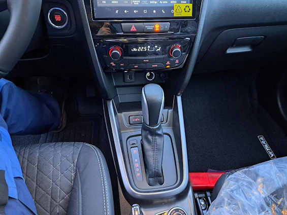 image du véhicule 12 image du véhicule 12