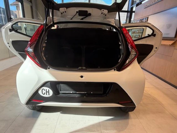 image du véhicule 6 image du véhicule 6