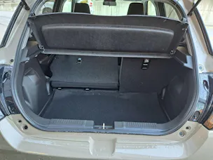 Suzuki Swift 1.2 Sakura Top Hybrid 4x4