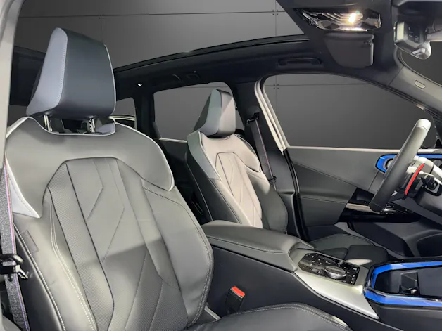 BMW X3 M50i
