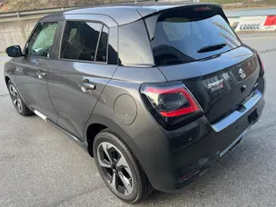 Suzuki Swift 1.2 Sakura Top Hybrid