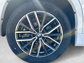 Fahrzeugbild BMW X1 23i xDrive