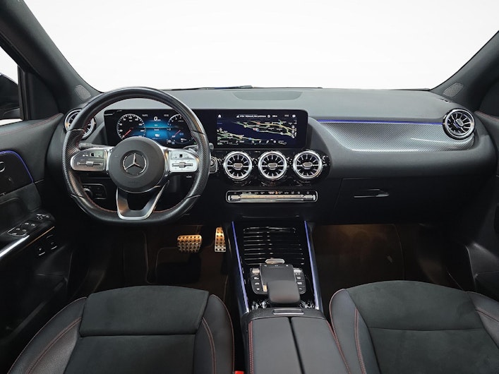 immagine del veicolo MERCEDES-BENZ GLA 250