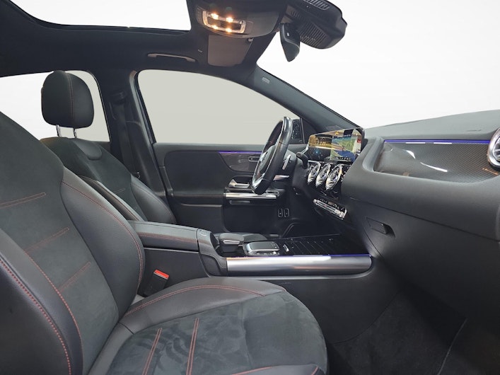 immagine del veicolo MERCEDES-BENZ GLA 250