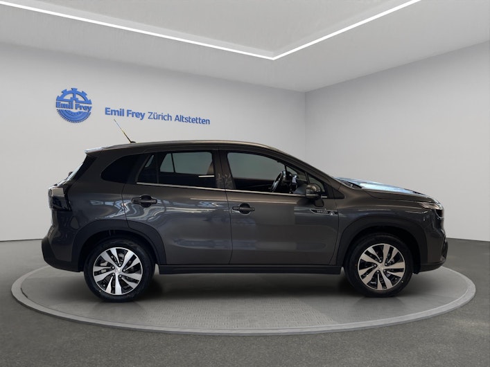 image du véhicule SUZUKI S-CROSS