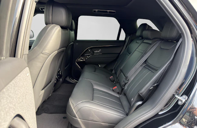 Vehicle image 6 Vehicle image 6