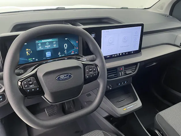 Ford E-Transit Courier Van Trend