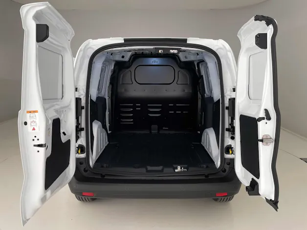 Ford E-Transit Courier Van Trend