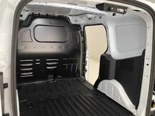 Ford E-Transit Courier Van Trend