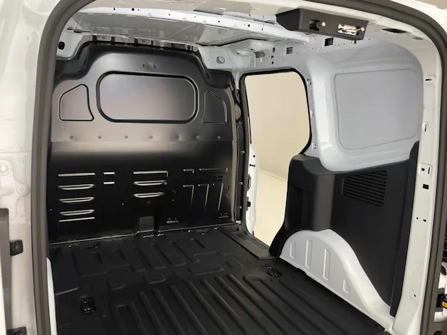 Ford E-Transit Courier Van Trend