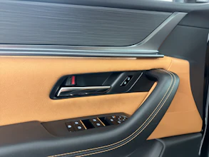 https://vehicle.imgix.net/4197670/60204a22-0fd4-4e14-a19c-1304ea21438b.jpg