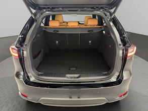 https://vehicle.imgix.net/4197670/dc154f57-2981-404e-b3fa-518385d19f68.jpg