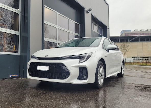 First vehicle image First vehicle image