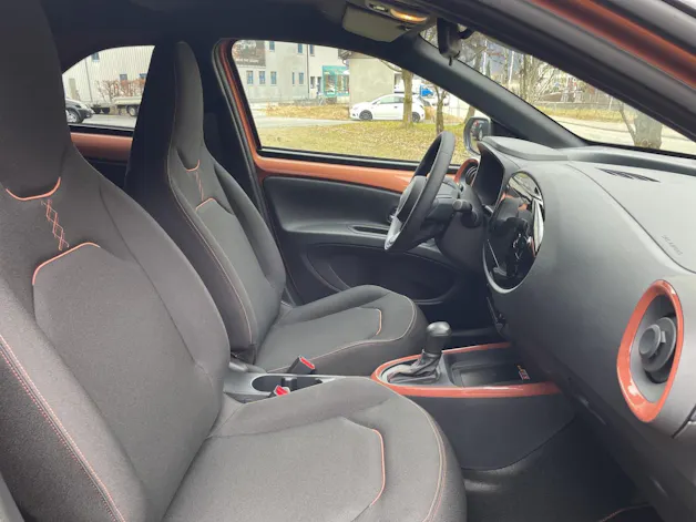 Toyota Aygo X 1.5 VVT-i HSD Trend