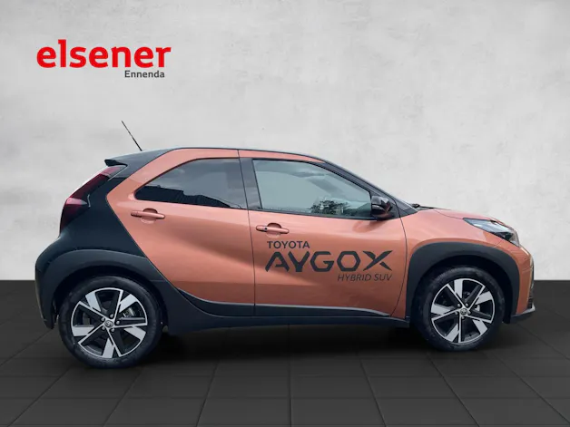Toyota Aygo X 1.5 VVT-i HSD Trend