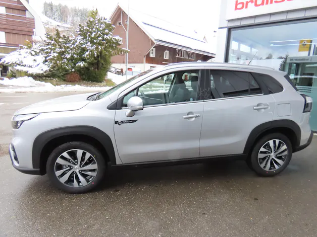 Suzuki S-Cross 1.4 T Sakura Top Hybrid 4x4