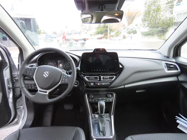 Suzuki S-Cross 1.4 T Sakura Top Hybrid 4x4