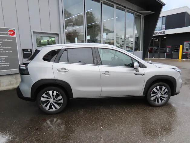 Suzuki S-Cross 1.4 T Sakura Top Hybrid 4x4