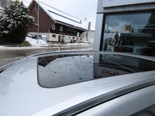 Suzuki S-Cross 1.4 T Sakura Top Hybrid 4x4