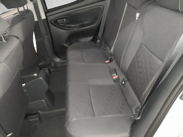 Toyota Yaris 1.5 VVT-i HSD Trend