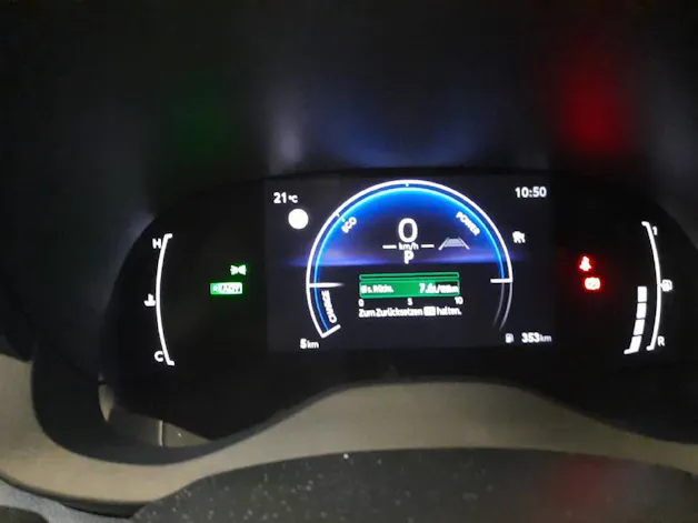 Toyota Yaris 1.5 VVT-i HSD Trend