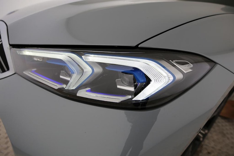 Vehicle image BMW 3 SERIES