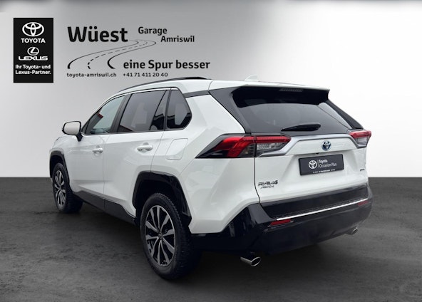 Vehicle image 2 Vehicle image 2